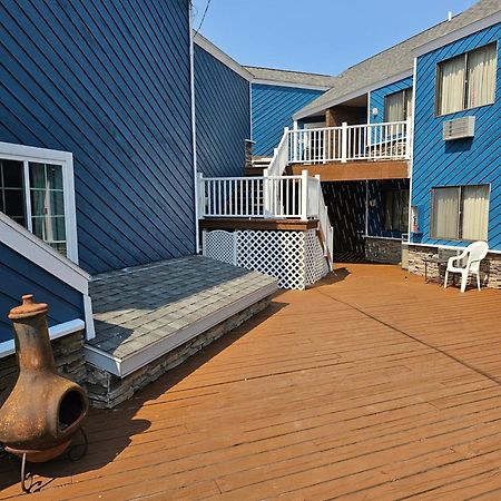 Knights Inn Mackinaw City Exterior photo