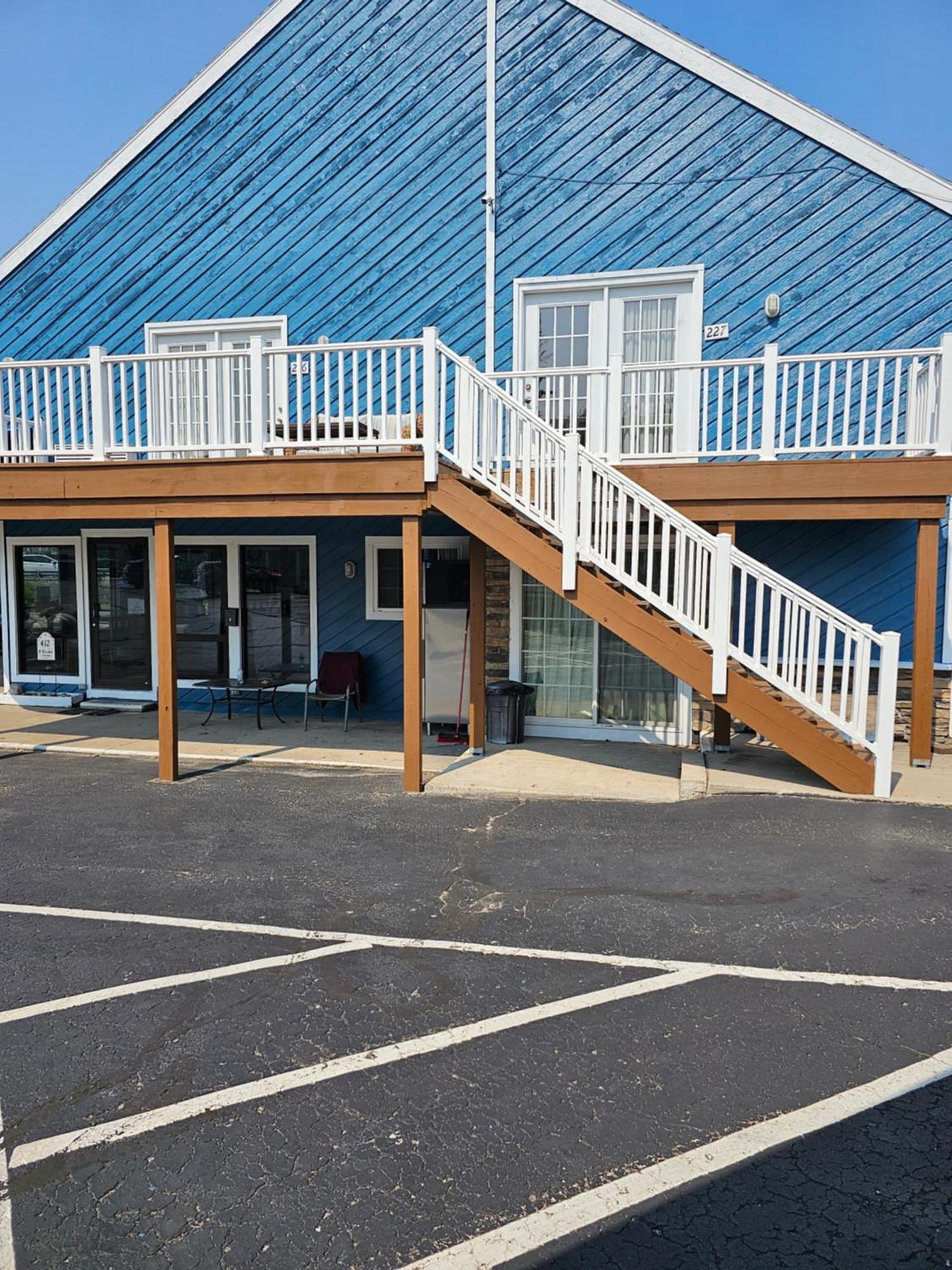 Knights Inn Mackinaw City Exterior photo